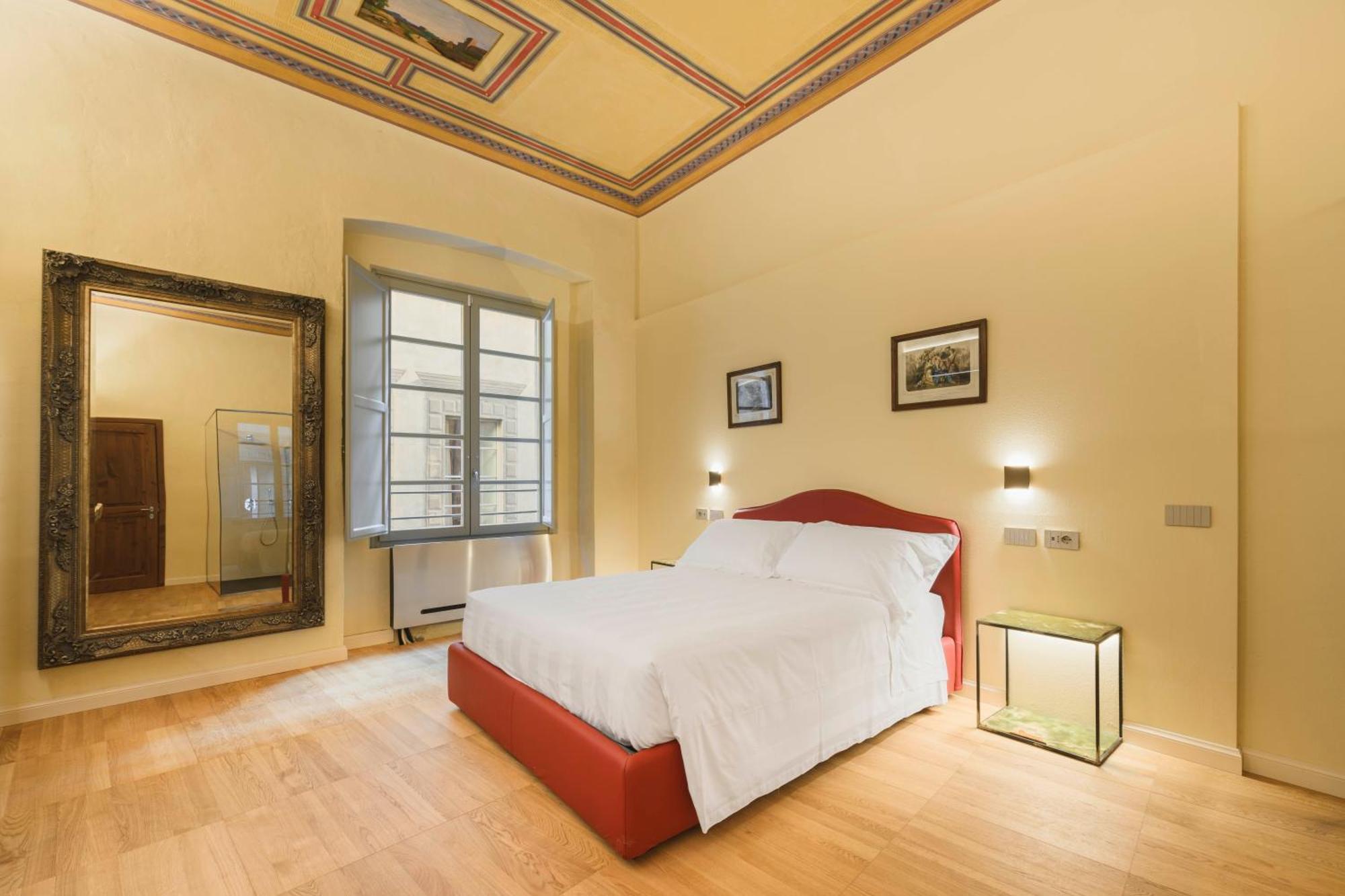 Palazzo Patrizi Suites & Spa Siena Exterior photo