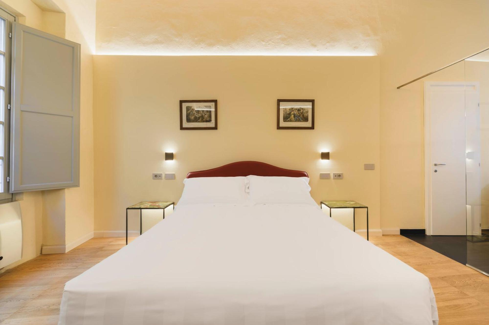 Palazzo Patrizi Suites & Spa Siena Exterior photo