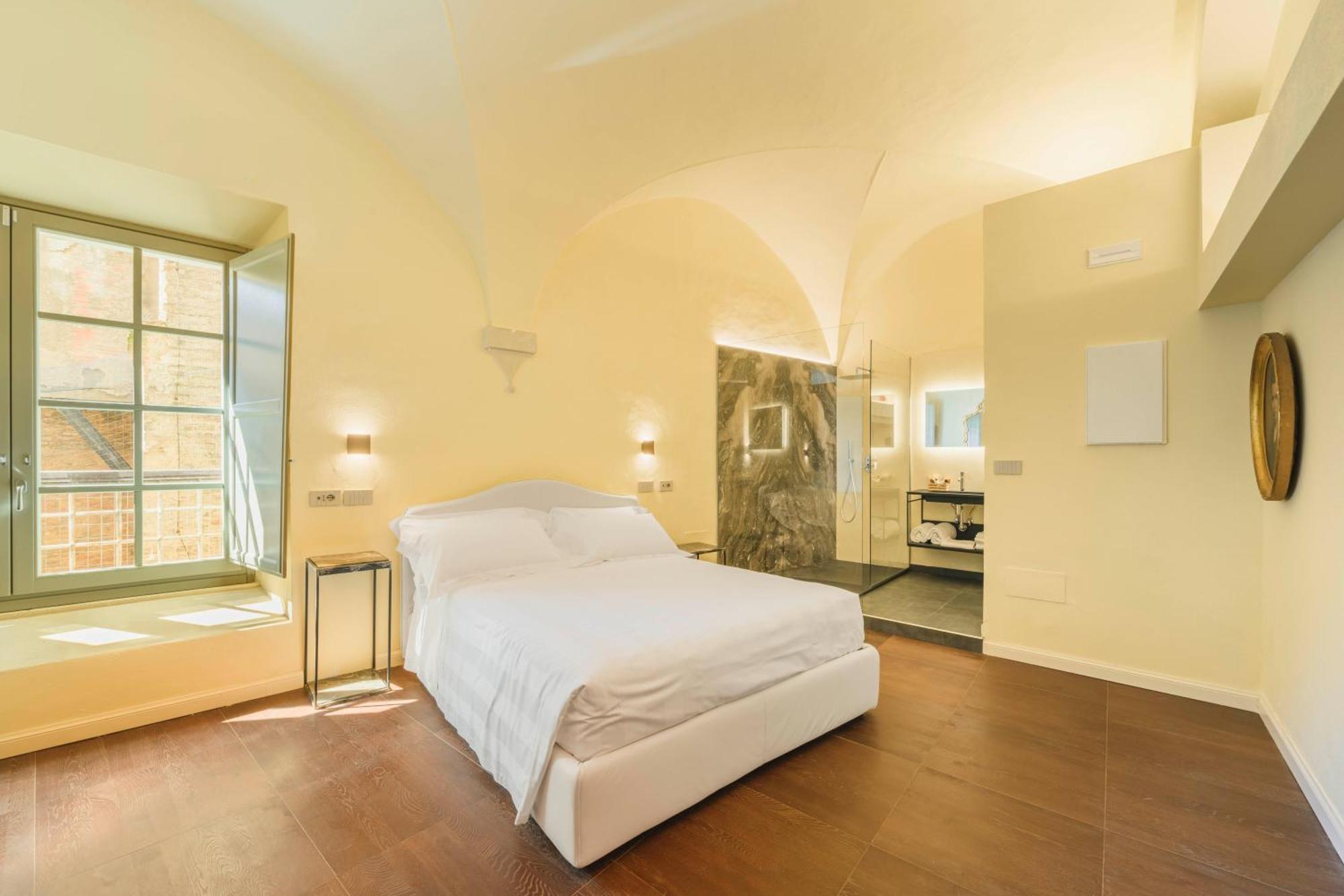 Palazzo Patrizi Suites & Spa Siena Exterior photo