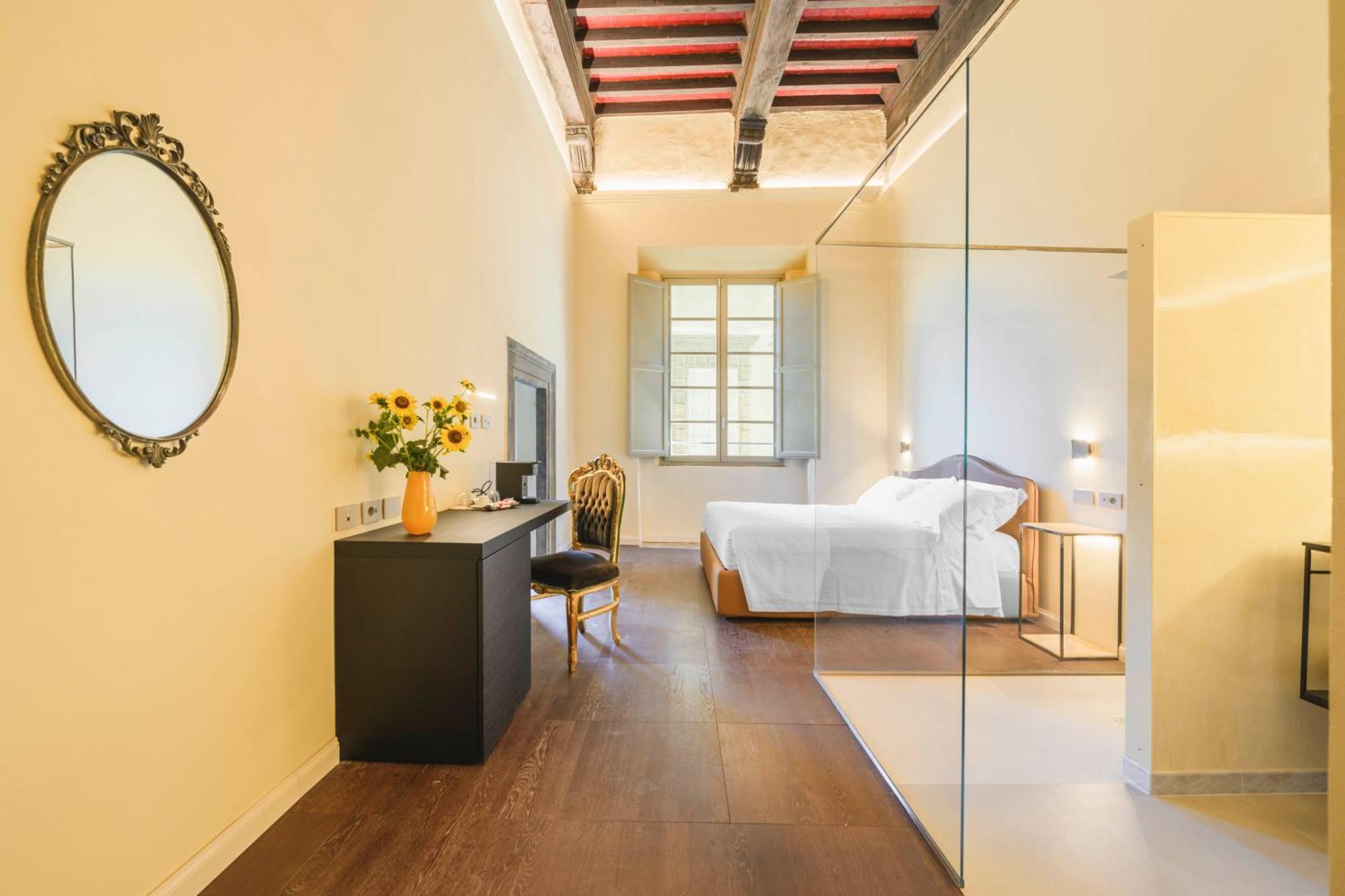 Palazzo Patrizi Suites & Spa Siena Exterior photo